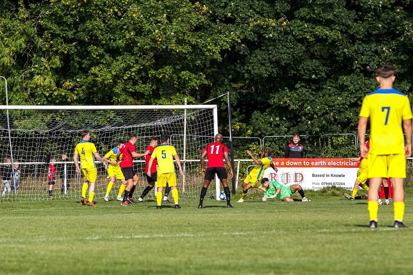 2024/25 Midland League Division Two; Knowle 7-0 Lane Head - Sports Shots